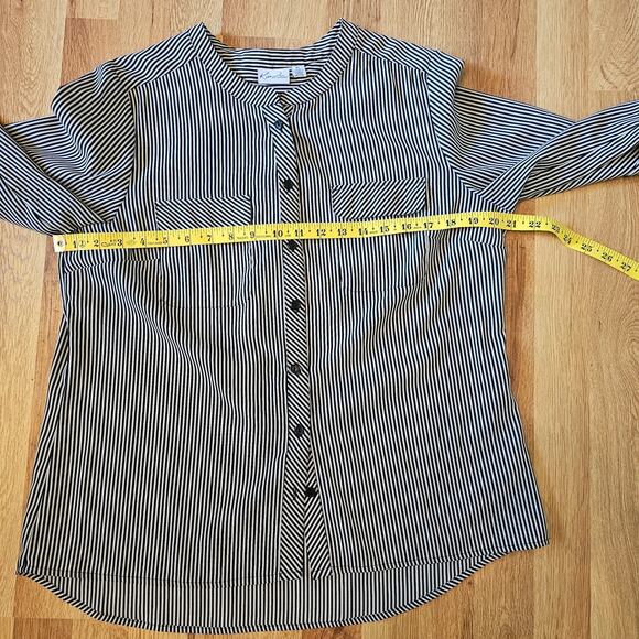 Kim Rogers Navy White Stripe Button down blouse with sleeve roll button closure - Picture 7 of 8